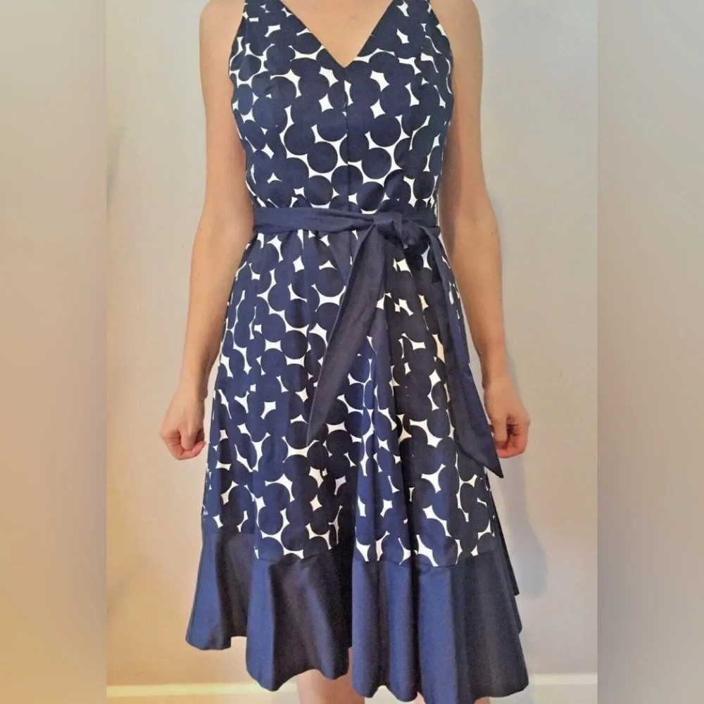 Nine West Women's Sleeveless Polka Dot with Belt Flare Dress (Navy, 8) #024